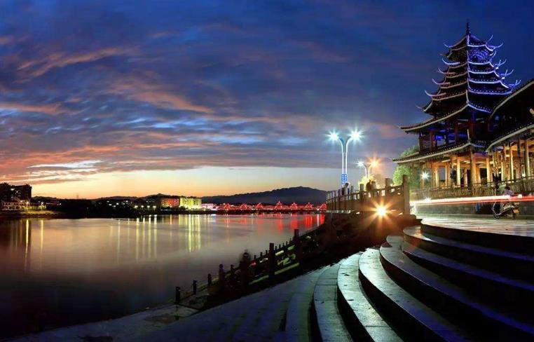 湖南小巷深处的味觉秘境探索